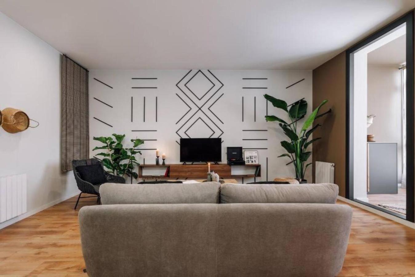 Luiza - 3 Bedroom In Eixample Dreta Barcelona
